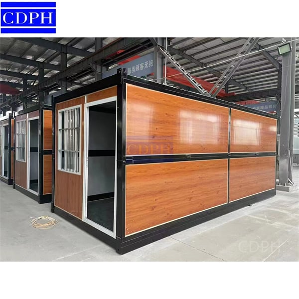 Enjoy the Versatility of a Prefab Folding House