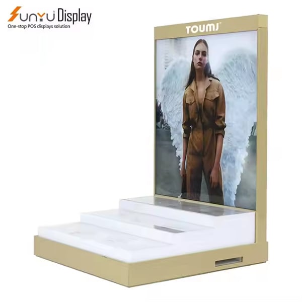 Sturdy and Durable Three Shelf Rack