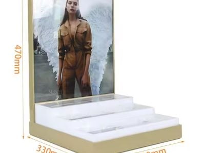 How Acrylic Art Display Stands Enhance Retail Art Merchandising