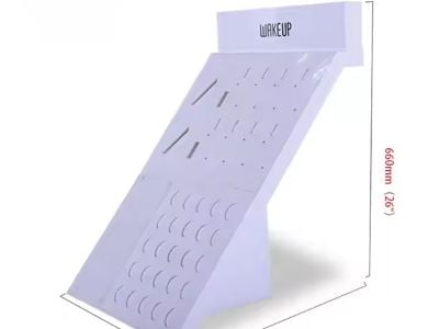 The Impact of Acrylic Art Display Stands on Exhibition Lighting