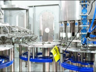 Štednja vremena i novca sa mašinama za bottling vode