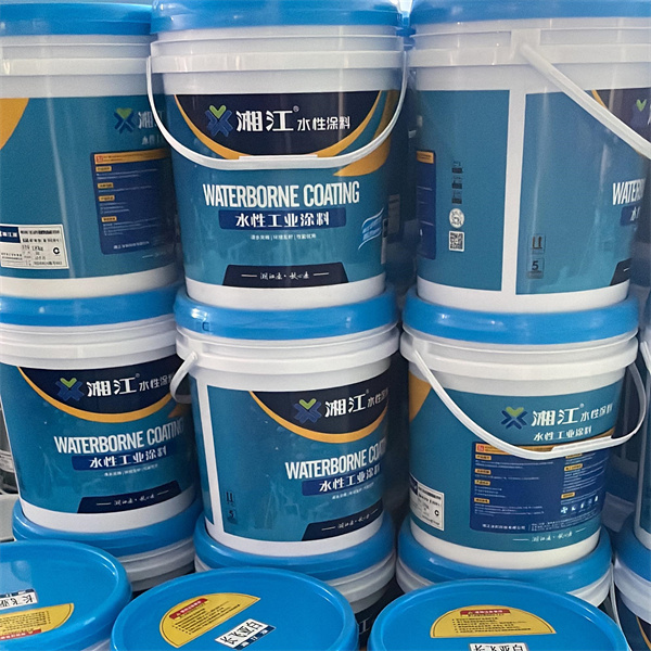 Wie Epoxidharz Haltbarkeit und Stärke hinzufügt, wo Acryl seine Grenzen erreicht?