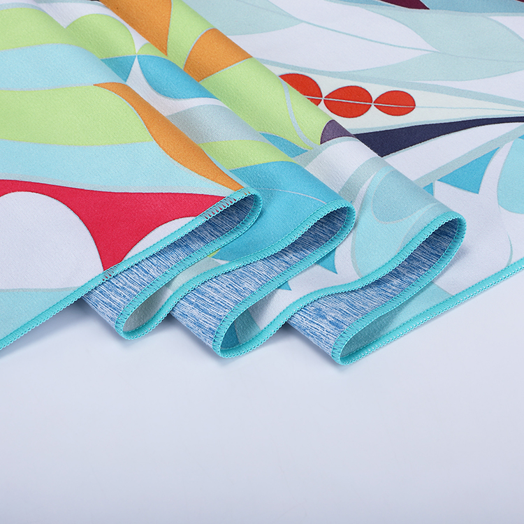 Custom Print Lightweight Non-Slip Microfiber Yoga Mat Towel supplier