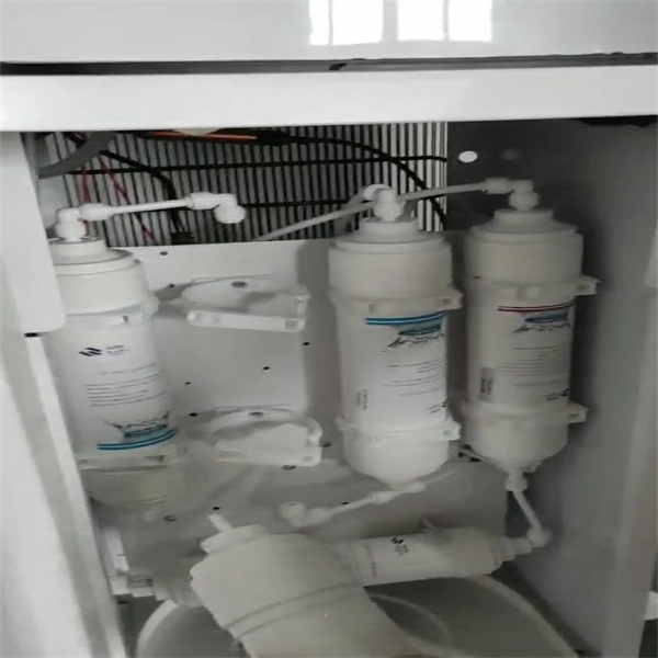 Say Goodbye to Plastic Bottles with our Convenient Water Filter Cooler