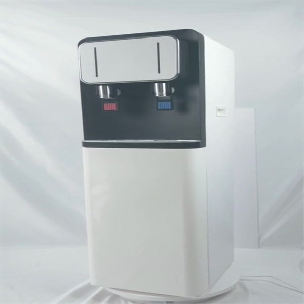 Enjoy Clean and Refreshing Water with the Push of a Button