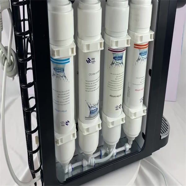 Say goodbye to impurities and contaminants with a high-performance water tank filter system.