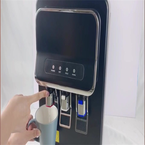 Efficient and Convenient Hot and Cold Water Machine