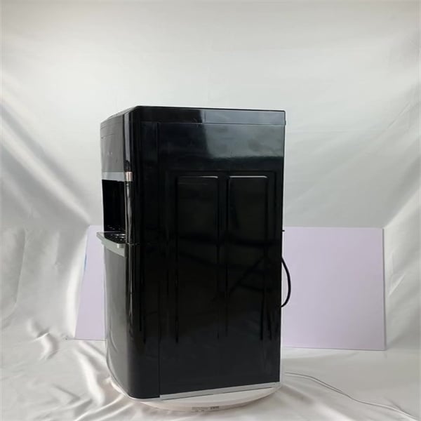 How a Bottleless Water Dispenser can Improve Your Workplace and Your Health"