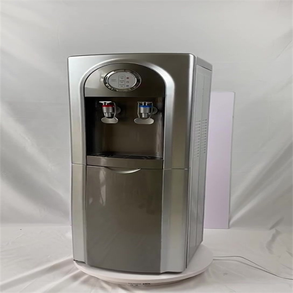 Say Goodbye to Bottled Water with an Eco-Friendly Alternative