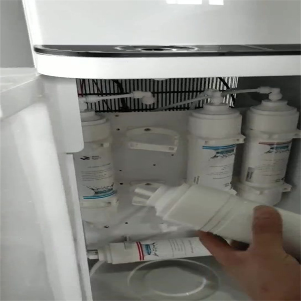 Get Instant Access to Clean Water with UF Water Filter