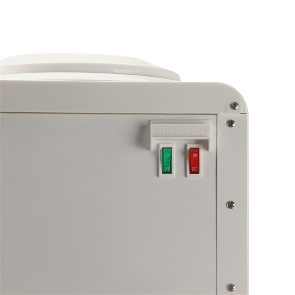 The Benefits of a Water Dispenser