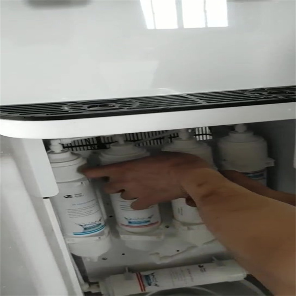 How reverse osmosis stacks up against other water purification methods