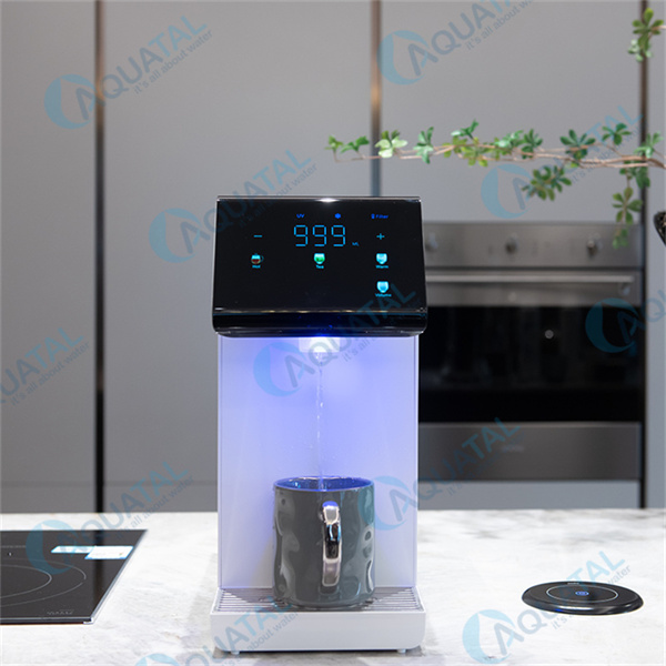Nikmati air bersih dan terfilter langsung dari dapur Anda dengan dispenser rumah.