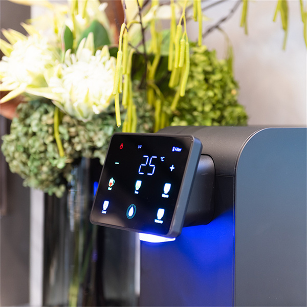 Nikmati kenyamanan air sparkling instan yang siap diakses, sangat cocok untuk kantor sibuk, restoran, dan acara-acara.