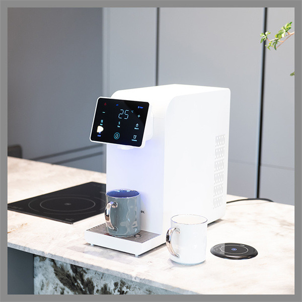 Enjoy peace of mind knowing that our UV filter water purifier removes harmful contaminants