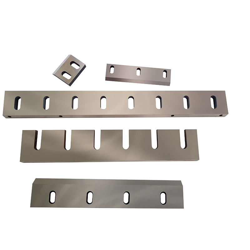 Proper Handling of Wood Chipper Blades
