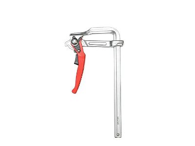 How C Clamps Facilitate Welding Processes in Automotive Repair