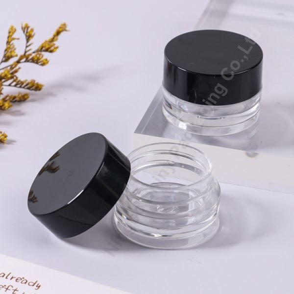 Usage of Transparent plastic jars