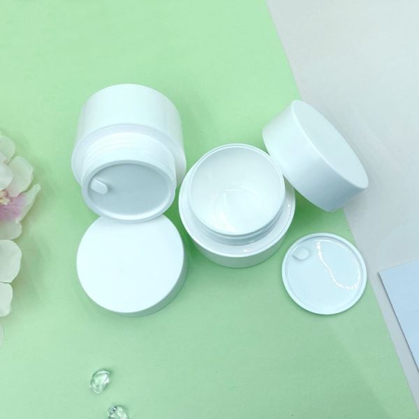 Brug af Mini Plastflasker