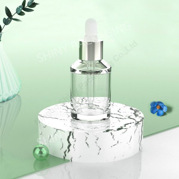 Security of Amber Plastic Spray Bottles