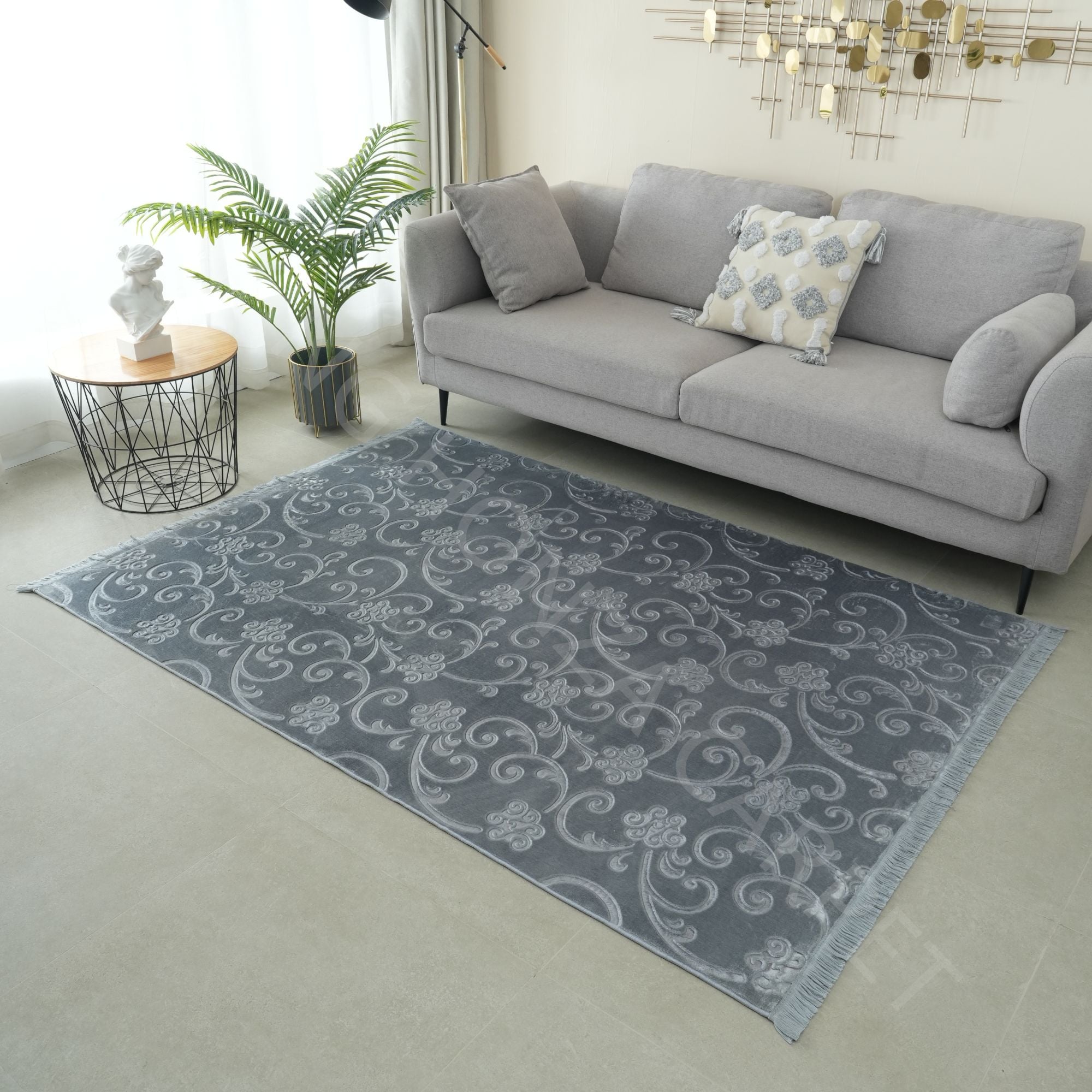 Factory supply classical raschel embossed carpet with tassel