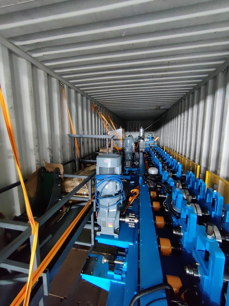 39/55/77/95 PU roller shutter door roller shutter window roll forming machine details