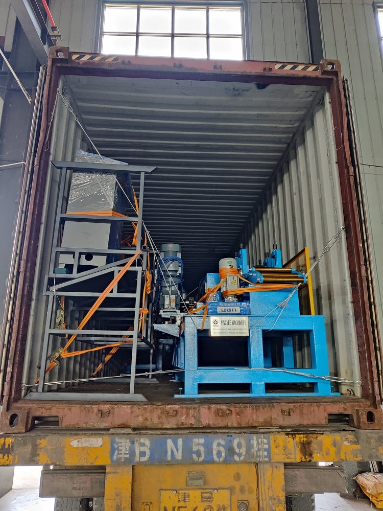 39/55/77/95 PU roller shutter door roller shutter window roll forming machine manufacture
