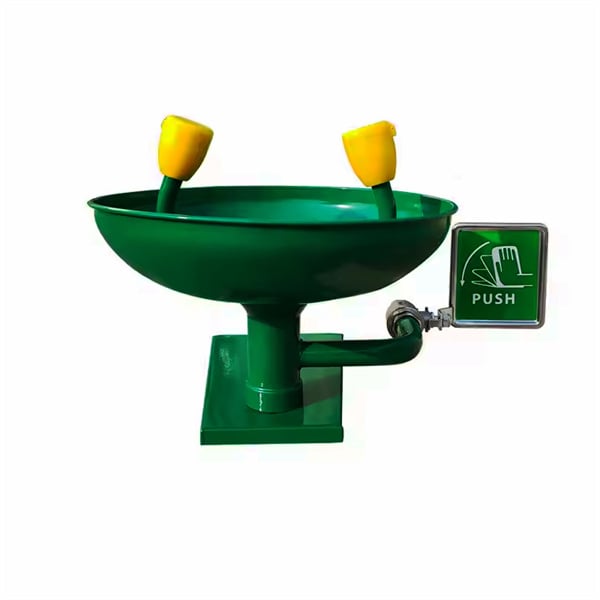 How a Commercial Eye Wash Station Can Save Lives