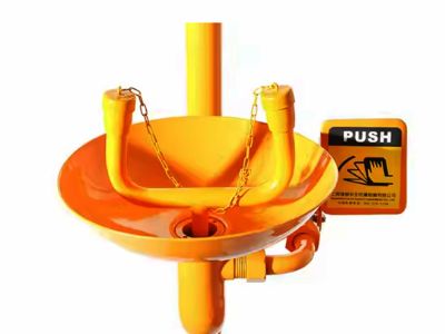 Top Features to Include in Your Emergency Shower and Eyewash Station