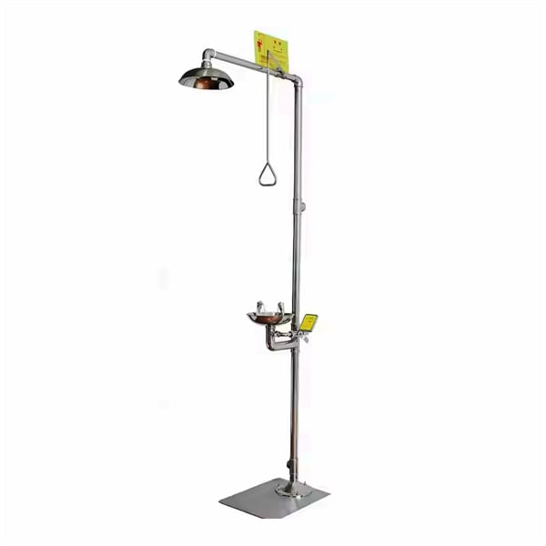 Ergonomic design for efficient eye flushing in emergency situations