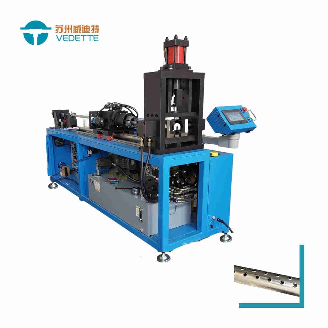 تعزيز صناعة المعادن باستخدام ماكينات ثقب CNC الحديثة