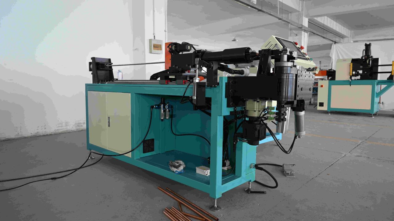 Upgrade Your Pipe Fabrication with Manual Bending Machines