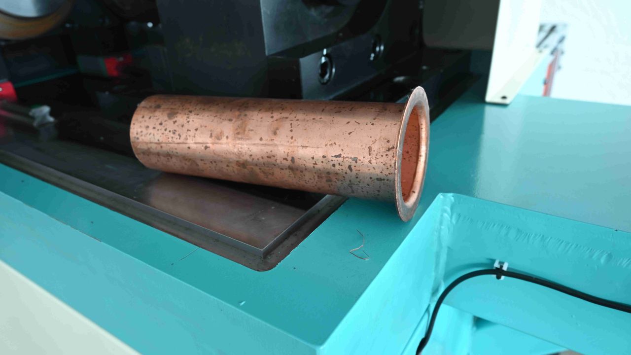 Hydraulické šílení pro pevnější trubkové spoje