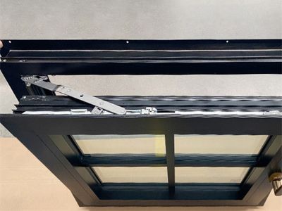 Mixing Tradition and Modernity with Aluminum Window Designs