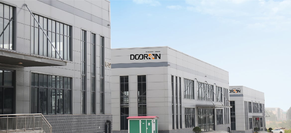 Doorwin Residential Dallas Project Balcony Durable U Channel Staircase Aluminum Glass Railing details