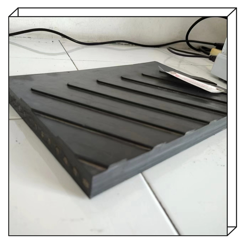 Uninterrupted production with an endless rubber conveyor bel