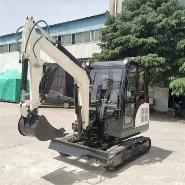 Proyek tata kota sangat diuntungkan oleh keluwesan excavator mini