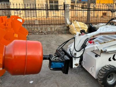 How to choose suitable skid loader accessories