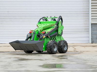 Skid-Steer Excavator Operating Techniques: Boosting Efficiency in Confined Workspaces