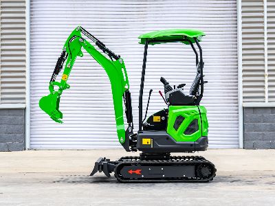 Skid Steers vs. Mini Excavators: A Comprehensive Comparison for Small-Site Projects