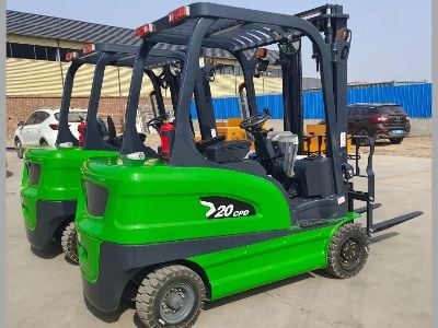 Telescopic Forklift Buyers Guide: Capacity, Reach & Stability