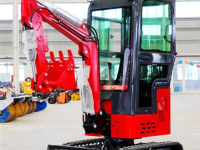 Recommendations for essential accessories for small excavators