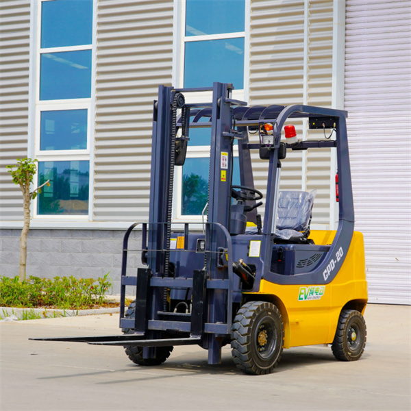 Ontdek de Voordelen van de Elektrische Loopachter Forklift voor Je Magazijnoperaties