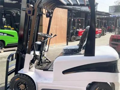 Lithium-Ion Forklift Manufacturer: Wholesale Services for Warehouses, Ports, and Factories