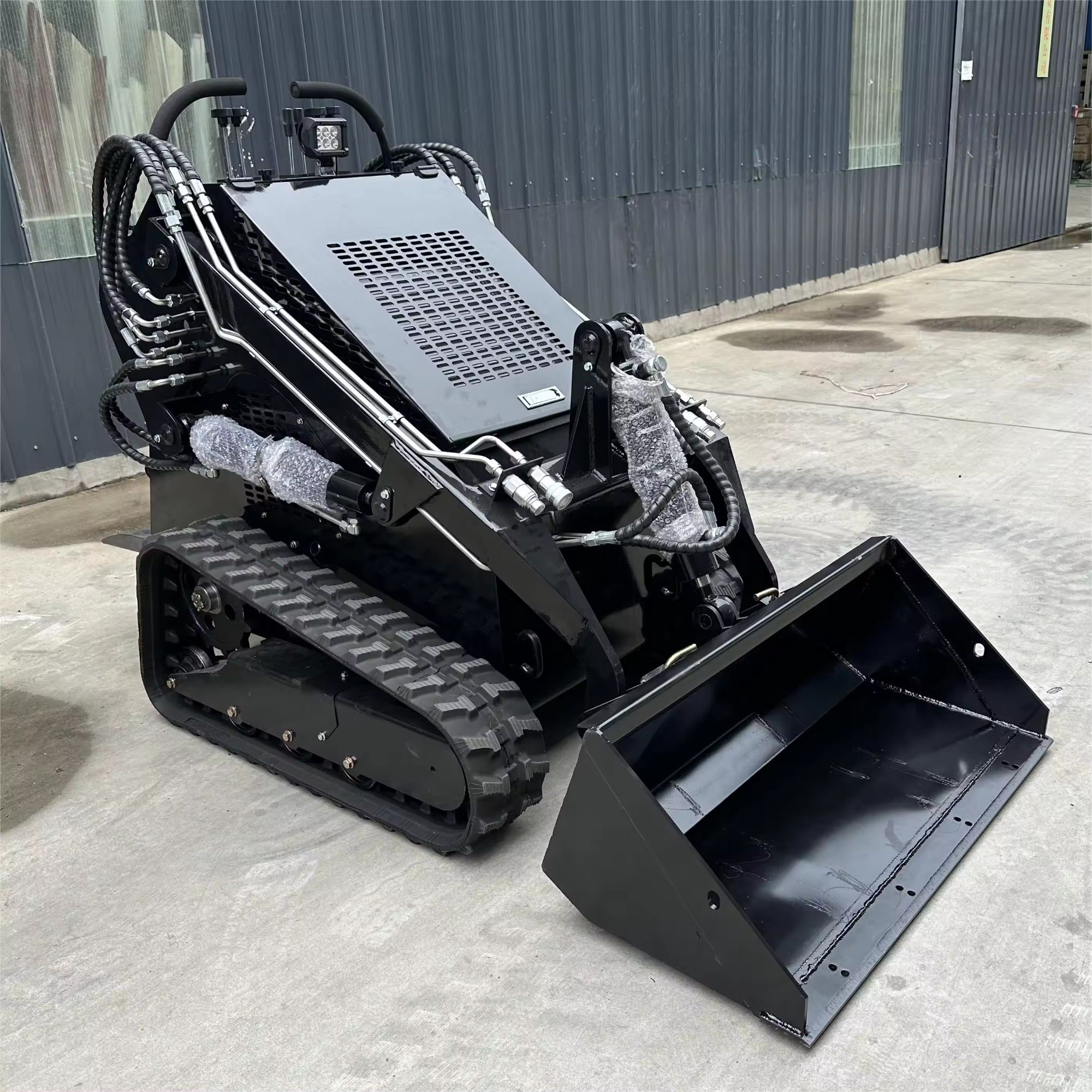 WY330 Jakość Nowy skid steer mini skid steer przyłączki bestseller mini skid steer loader wielofunkcyjny chiński skid steer