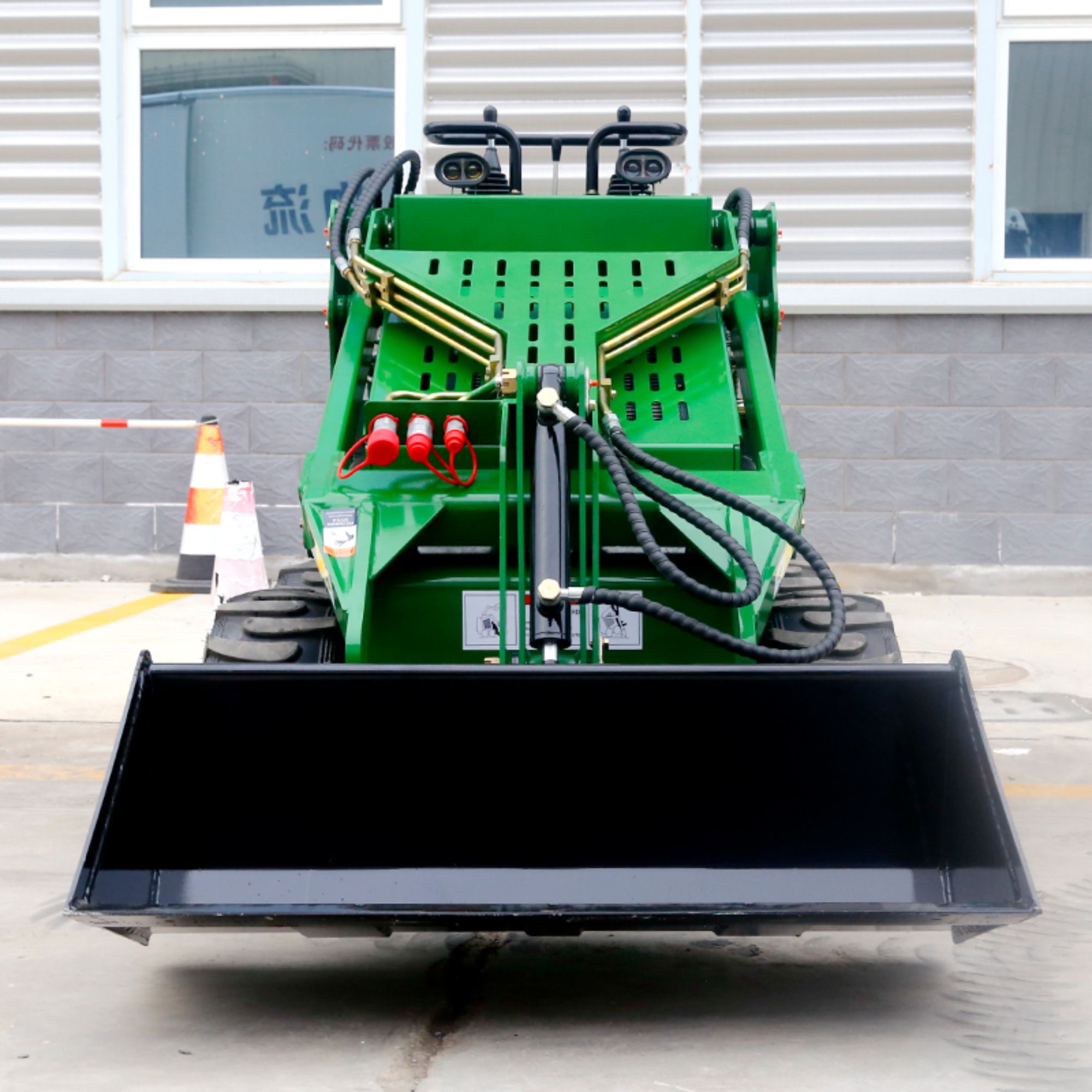WY330 Wysoka Efektywność skid steer loader z gąsienicami stan na skid steer wielofunkcyjne mini skid steer attachments