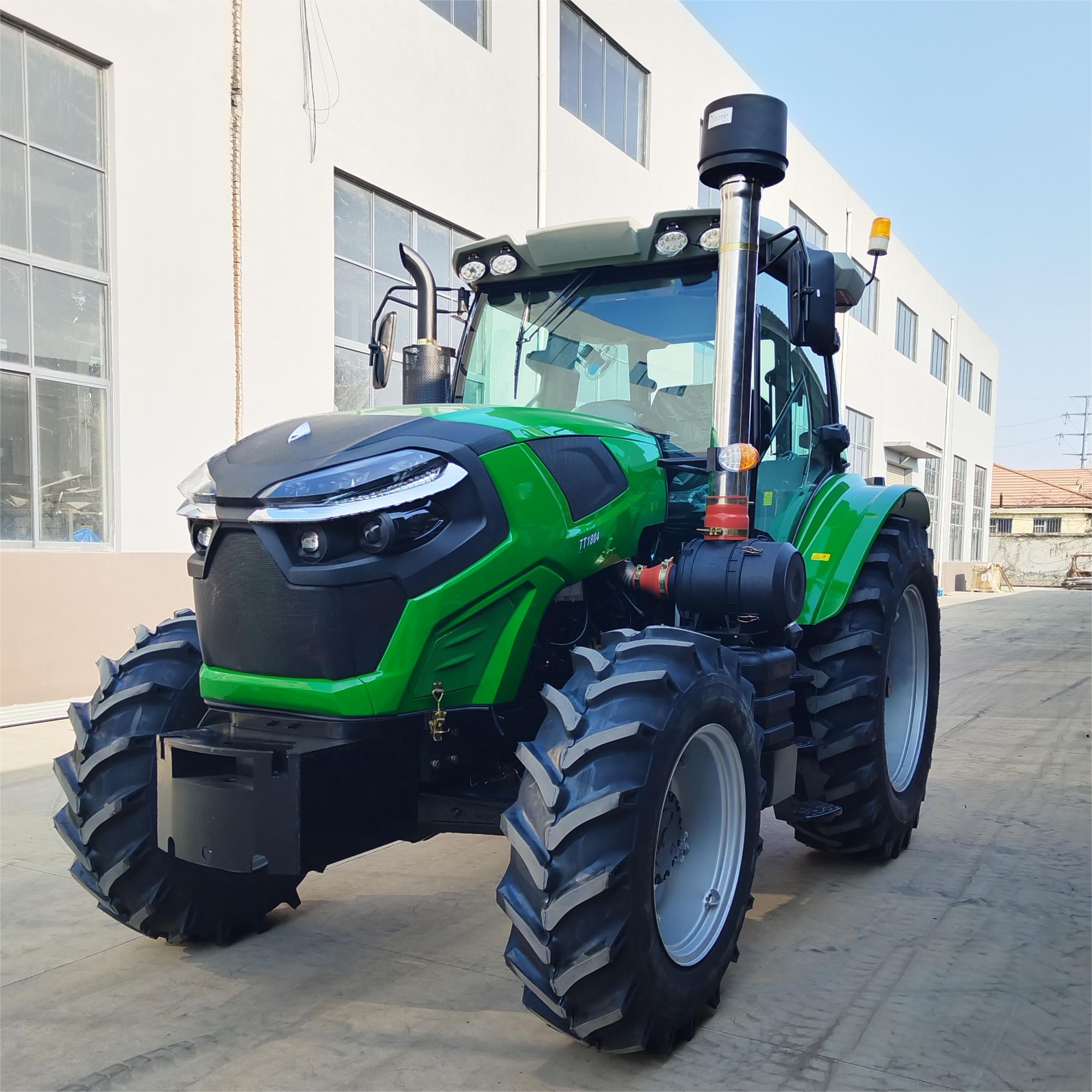 TC85HP-180HP High quality  4 wheel compact tractor hot sale tractor agriculture kubota engine tractors  