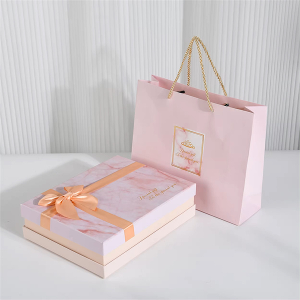 Surprise Your Loved Ones with a Valentineu2019s Day Gift Bag