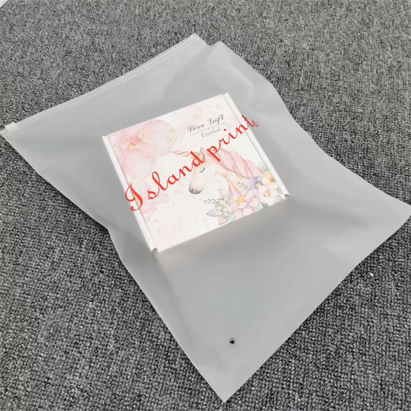 Why Zip Lock Poly Bags are a Must-Have?