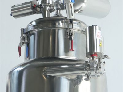 Миксери за фармацевтични на прах: Чистота срещу прецизност